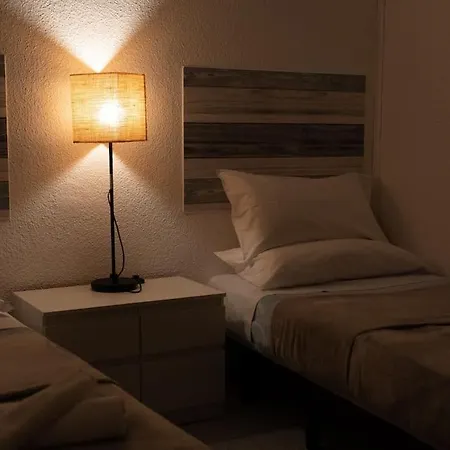 Moderno Piso Apartment *